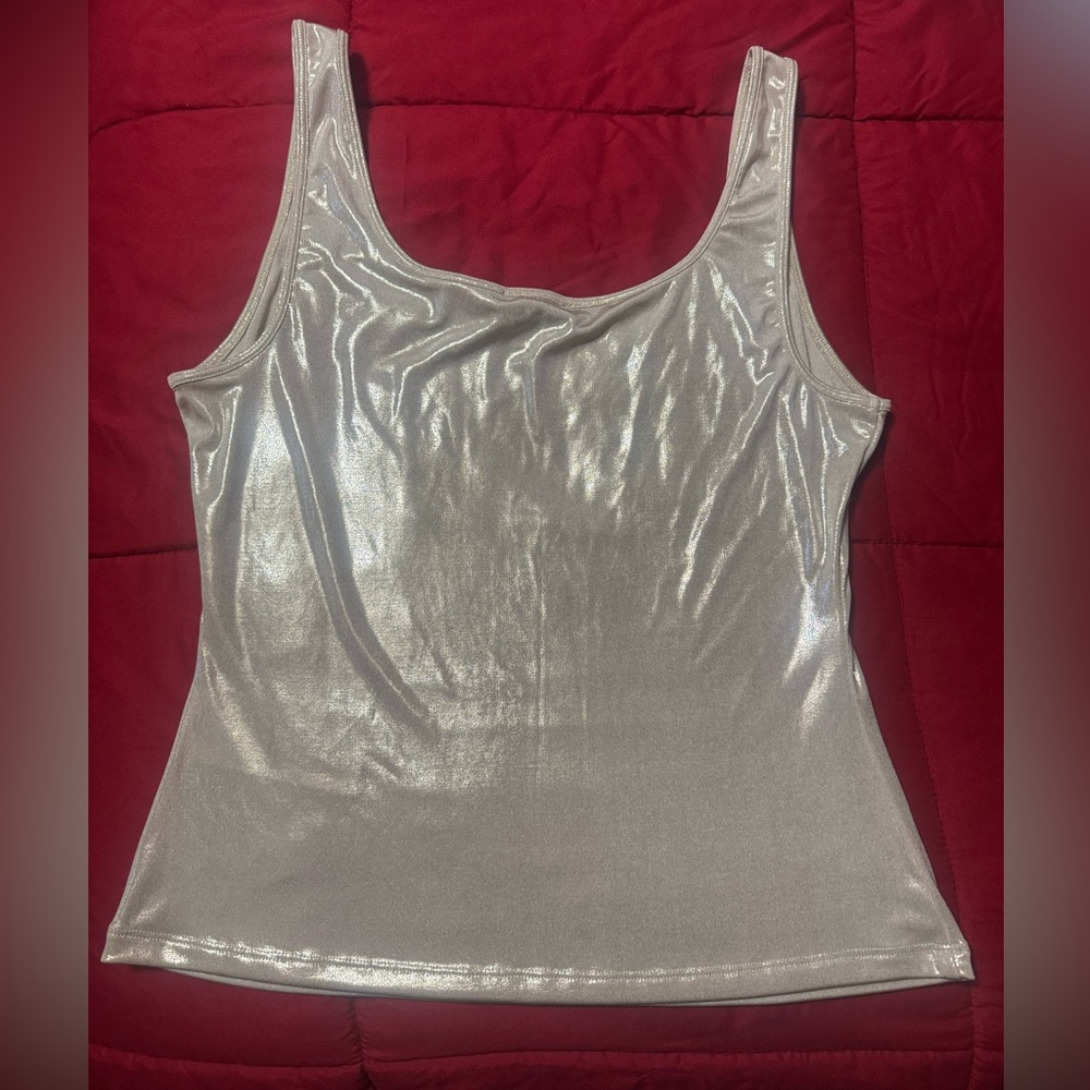 Wanda Metallic Top - Picture 5 of 7